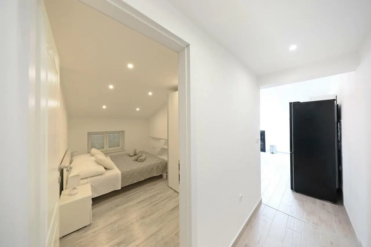 Zara Three Wells Apartment
