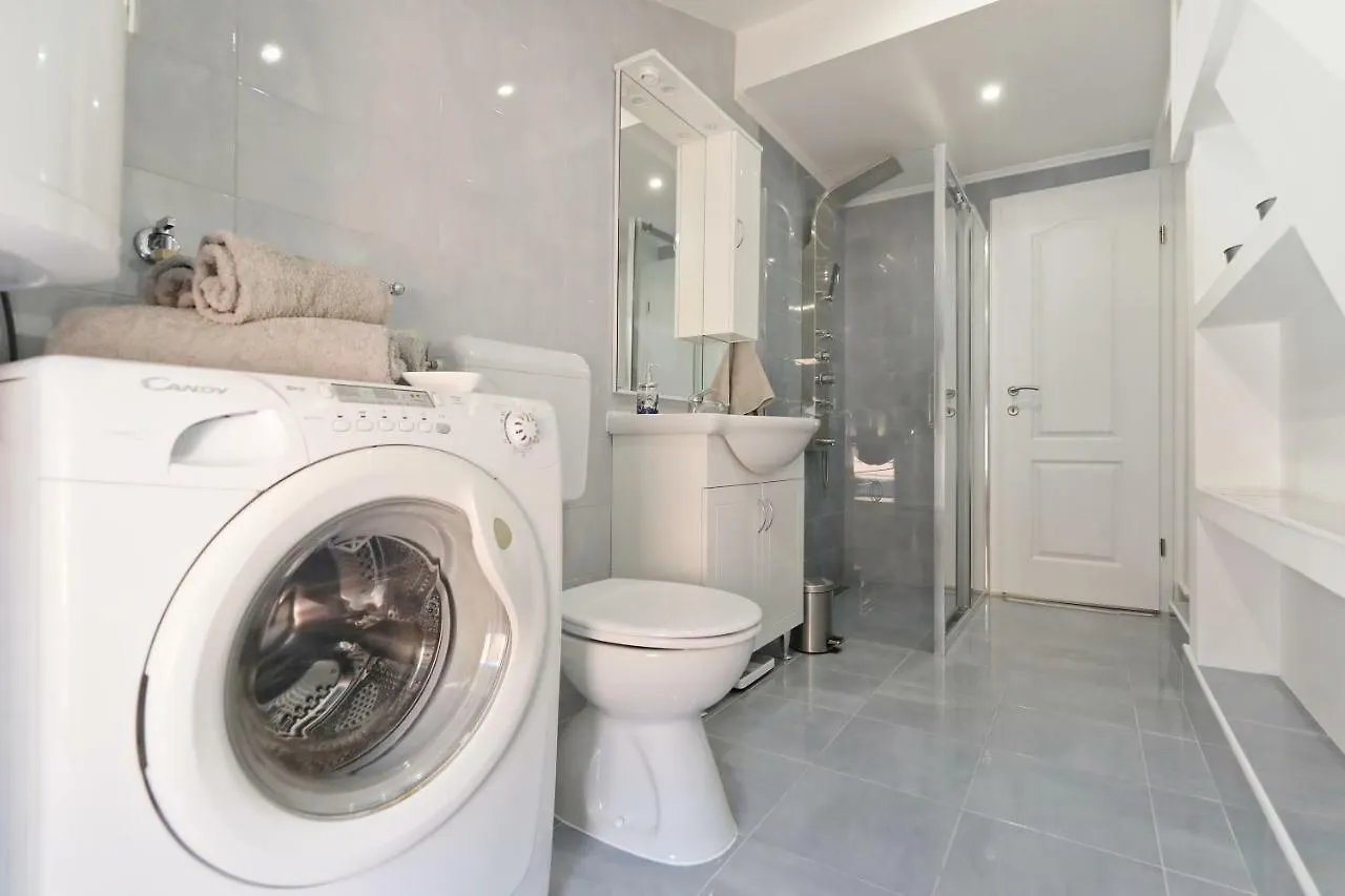 Zara Three Wells Apartment Croatia