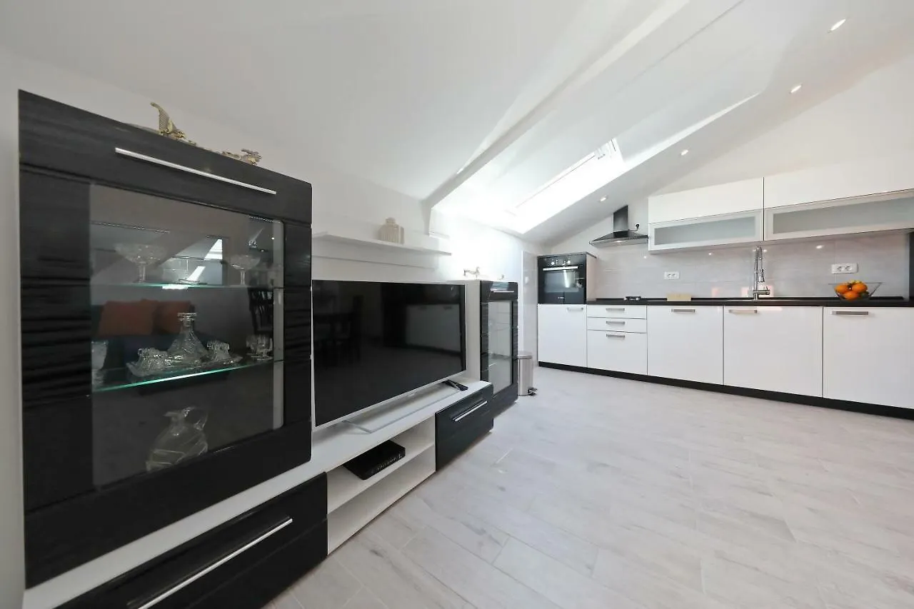 Zara Three Wells Apartment  Zadar
