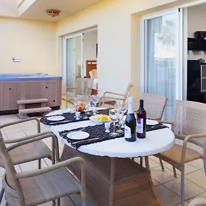 Malibu Mansions By The By Alfresco , El Faro Spain