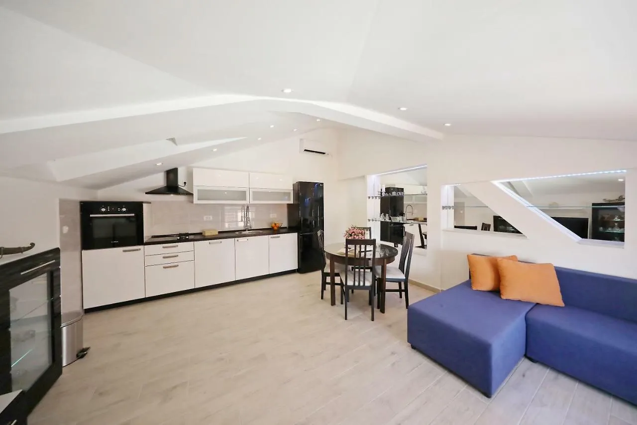 Zara Three Wells Apartment Croatia