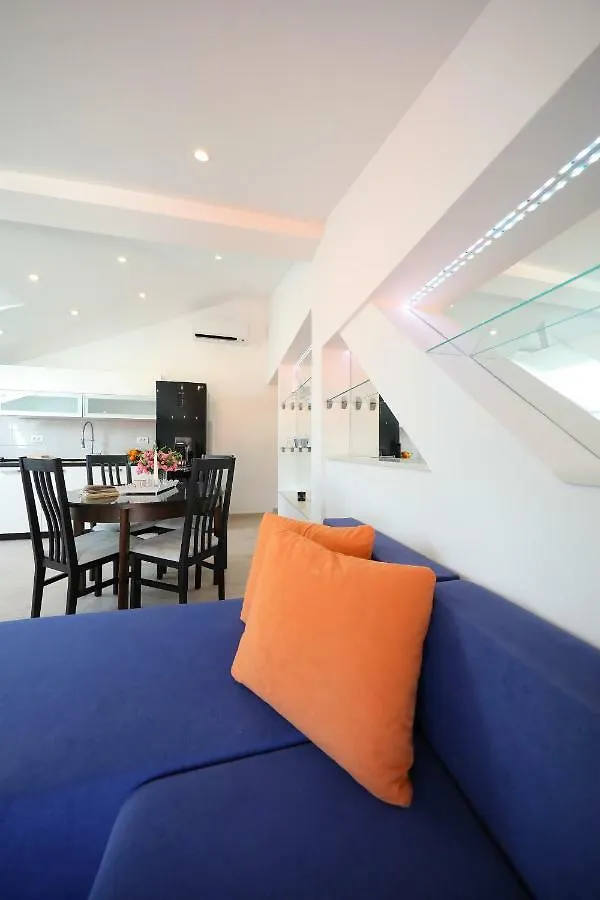 Zara Three Wells Apartment